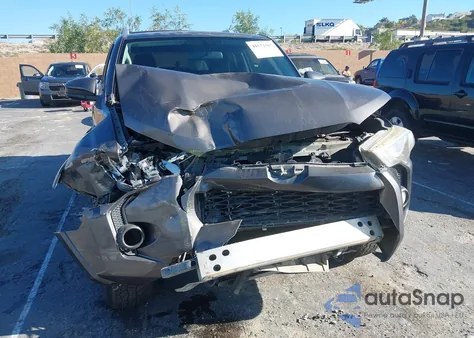 2015 Toyota 4Runner Sr5 z USA, uszkodzony, nr VIN JTEBU5JR9F5264820